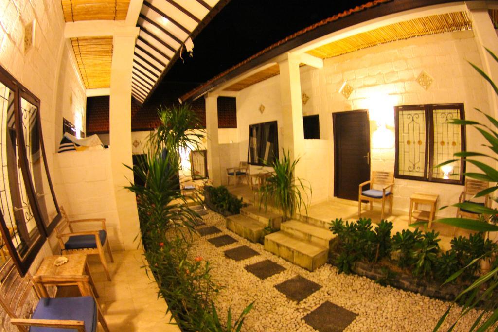Hotel Padang Padang Breeze à Uluwatu Extérieur photo