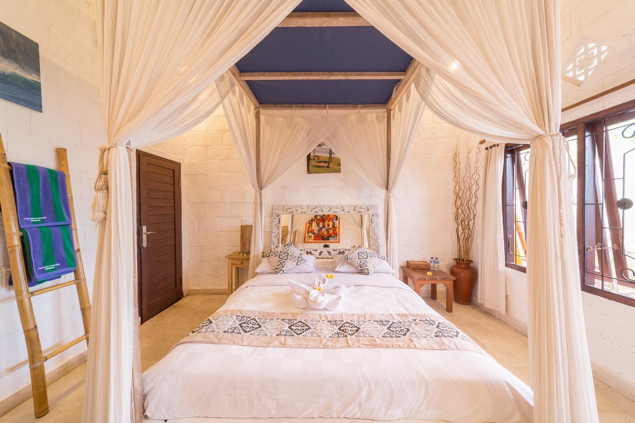 Hotel Padang Padang Breeze à Uluwatu Extérieur photo