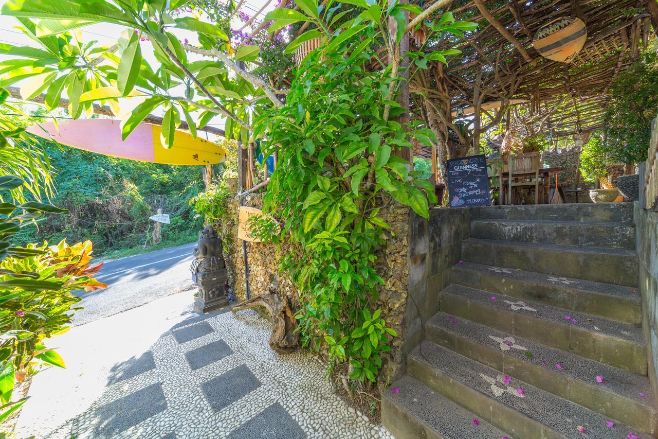 Hotel Padang Padang Breeze à Uluwatu Extérieur photo